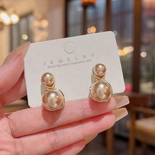 INFINITY STYLE PEARL EARRINGS
