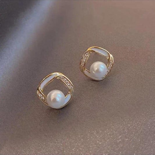 PEARL EARRINGS