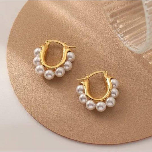 GOLD AND PEARL HUGGIES